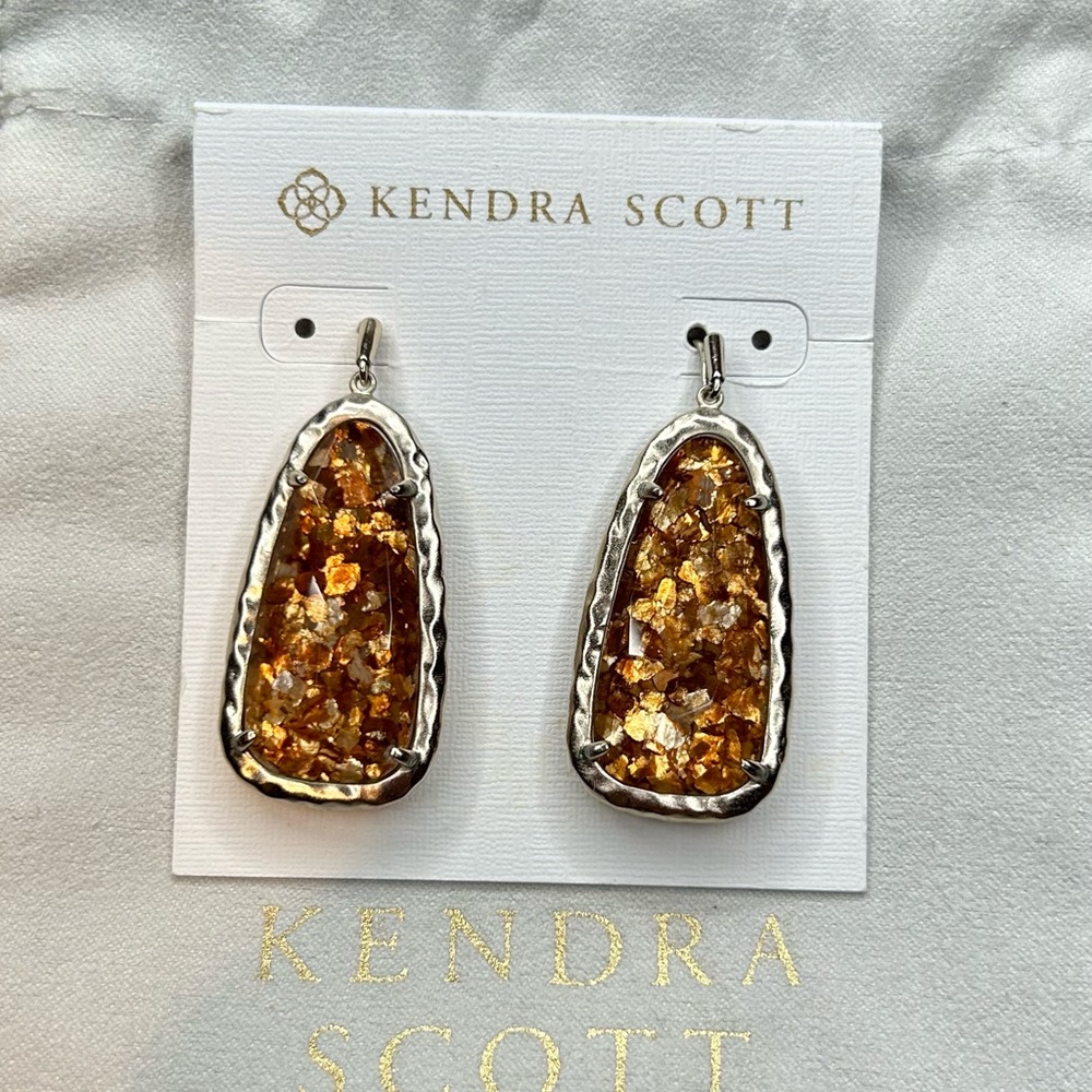 Kendra Scott Lyn dangle earrings